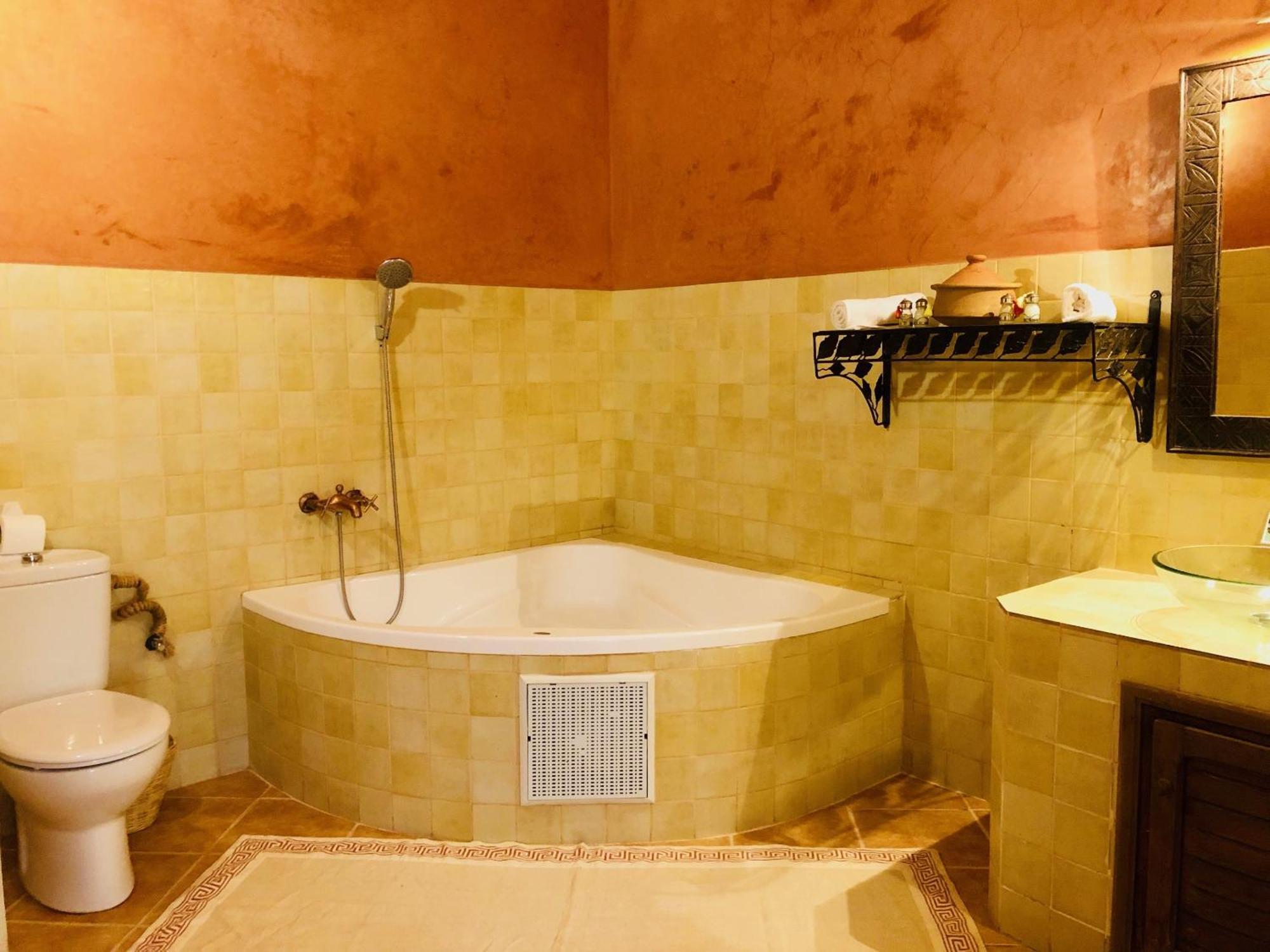 Kasbah Isfoula And Spa Ait Benhaddou Cameră foto