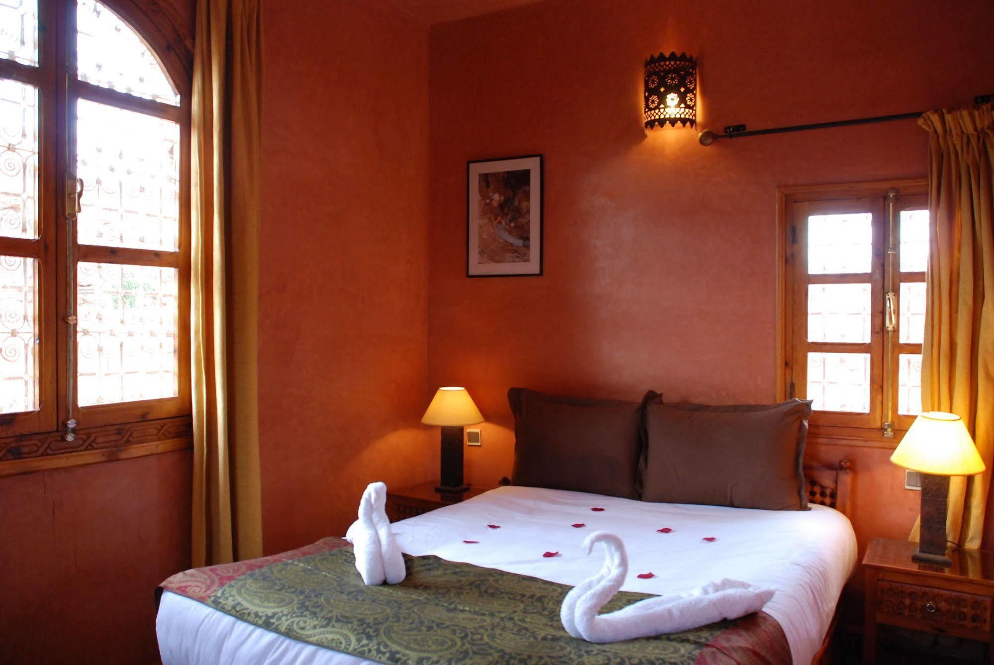 Kasbah Isfoula And Spa Ait Benhaddou Exterior foto